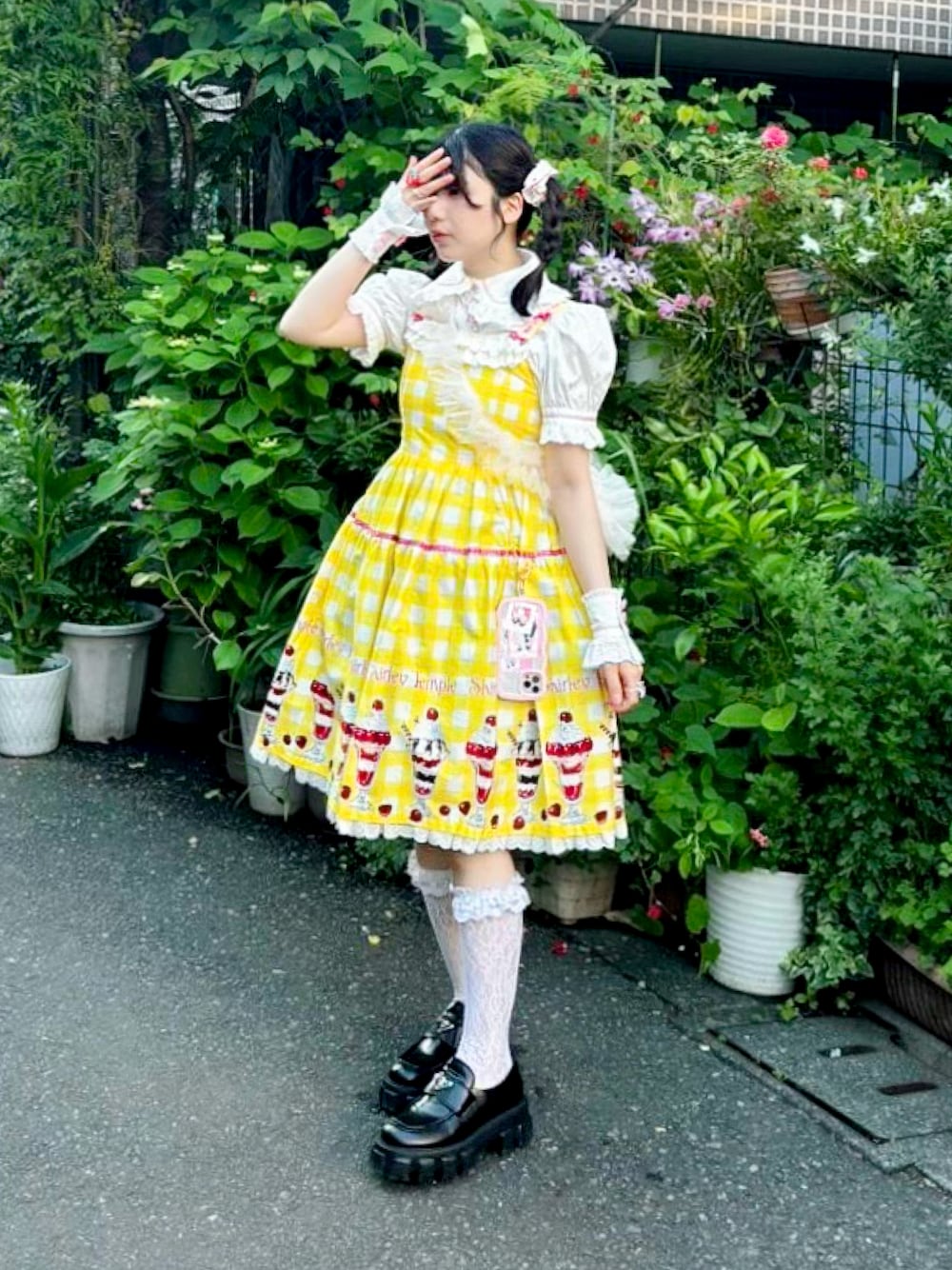 「パステルカラー、カジュアルガーリー、ロリィタ、ロリータ、夏ファッション、春夏コーデ、ワンピーススタイル」｜「Shirley Templeのアイテム（ワンピース/ドレス、イエロー系）」を使った、愛ゆえにさん（骨格ウェーブ・レディース・154cm）の春コーディネートの1枚目の写真