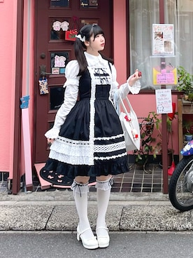 「アイテム（ジャンパースカート）」を使った、愛ゆえにさん（レディース・154cm）の秋コーディネート