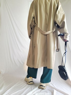 「stein（シュタイン）のアイテム（トレンチコート）」を使った、ARu.さん（メンズ・172cm）の春コーディネート