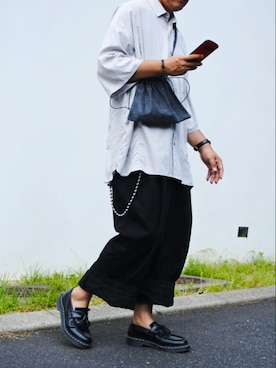 「巾着バッグ」｜「アイテム（財布/小物）」を使った、ARu.さん（メンズ・172cm）の春コーディネート
