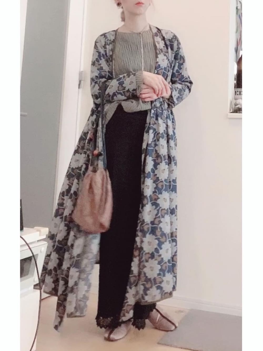 「オトナ女子、今日のコーデ、ロングワンピース、大人ガーリー、おしゃれさんと繋がりたい、ママコーデ、花柄ワンピース、高身長コーデ」｜「CHICHIKAKAのアイテム（ワンピース/ドレス、その他）」を使った、もーりさん（レディース・167cm）の春コーディネートの1枚目の写真