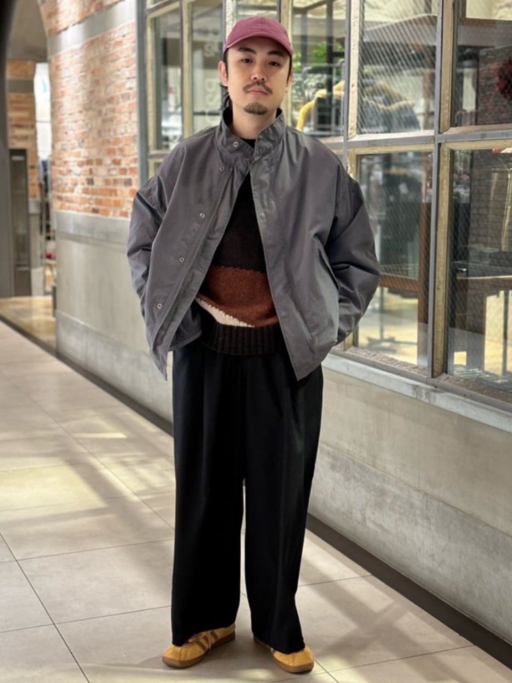 「モッズコート、ワイドスラックス、ワイドパンツ、スラックス、メンズコーデ、おでかけコーデ」｜「JOURNAL STANDARDの【コート+ライナーの2点セット】65 ショート モッズコート（モッズコート、グレー系）」を使った、ジャーナルスタンダード メンズさん（メンズ・170cm）の冬コーディネートの1枚目の写真
