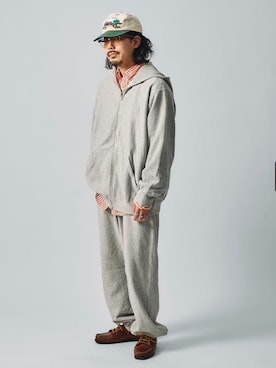 「Champion（チャンピオン）のアイテム（スウェットパンツ）」を使った、ジャーナルスタンダード メンズさん（メンズ・165cm）の冬コーディネート