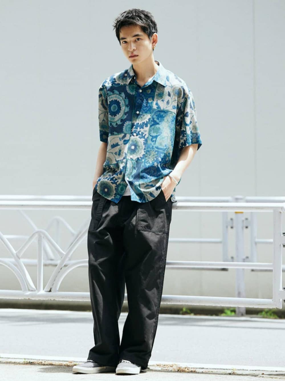 ジャーナルスタンダードラックス サテンカーゴパンツ ネイビー 紺色