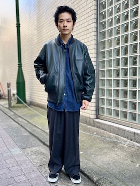 「schott（ショット）のアイテム（MA-1）」を使った、ジャーナルスタンダード メンズさん（メンズ・165cm）の秋コーディネート