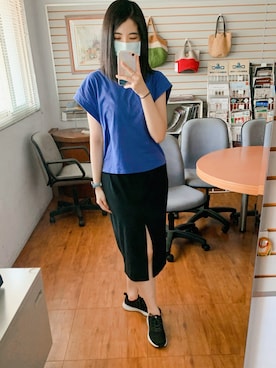 「通勤穿搭」｜「アイテム（Tシャツ/カットソー）」を使った、wear C.🇹🇼さん（レディース・167cm）の夏コーディネート
