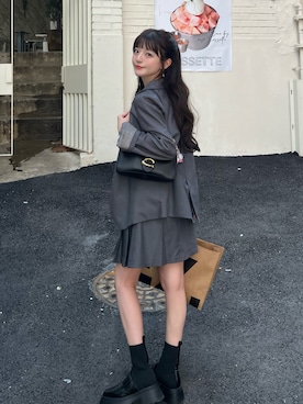 「Cherir Mignon（シェリルミニョン）のアイテム（テーラードジャケット）」を使った、kurumiさん（レディース・160cm）の秋コーディネート