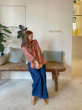 「アイテム（エコバッグ/サブバッグ、レッド系）」を使った、西厘ziさん（レディース・160cm）の秋コーディネート