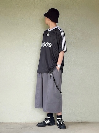 「adidas(アディダス)のアディカラー 半袖Tシャツ / アディダスオリジナルス adidas Originals(Tシャツ/カットソー)」を使った、サマルさん(メンズ・175cm)の秋コーディネート