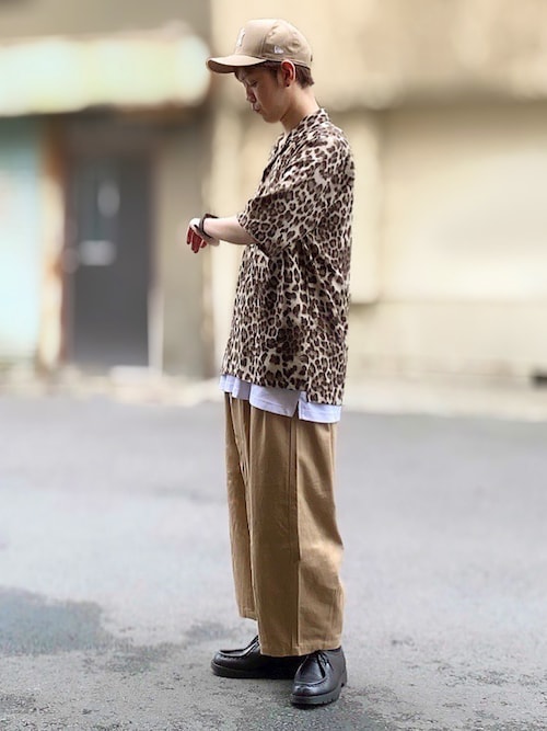 サマル|NEW ERAのキャップを使ったコーディネート - WEAR 無料で配送 NEWERAニューエラベージュチノパン チノパン