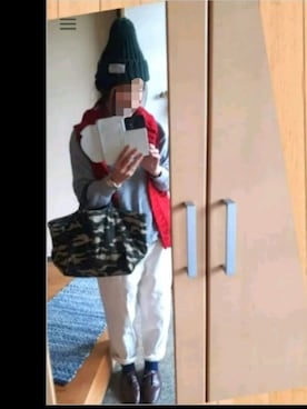 「and it_（アンドイット）の深ゆるまたサルエルデニムパンツ（デニムパンツ、ホワイト系）」を使った、アイスコーヒー🍀さん（レディース・153cm）の秋コーディネート