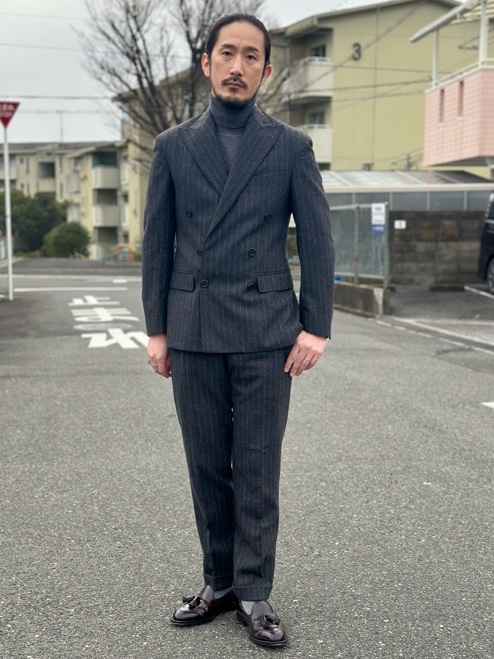 ラルフローレン　ジャケット&ネクタイ　卒業式に ラルフローレン 黄色と紺色ネクタイのコットンジャケットスーツ