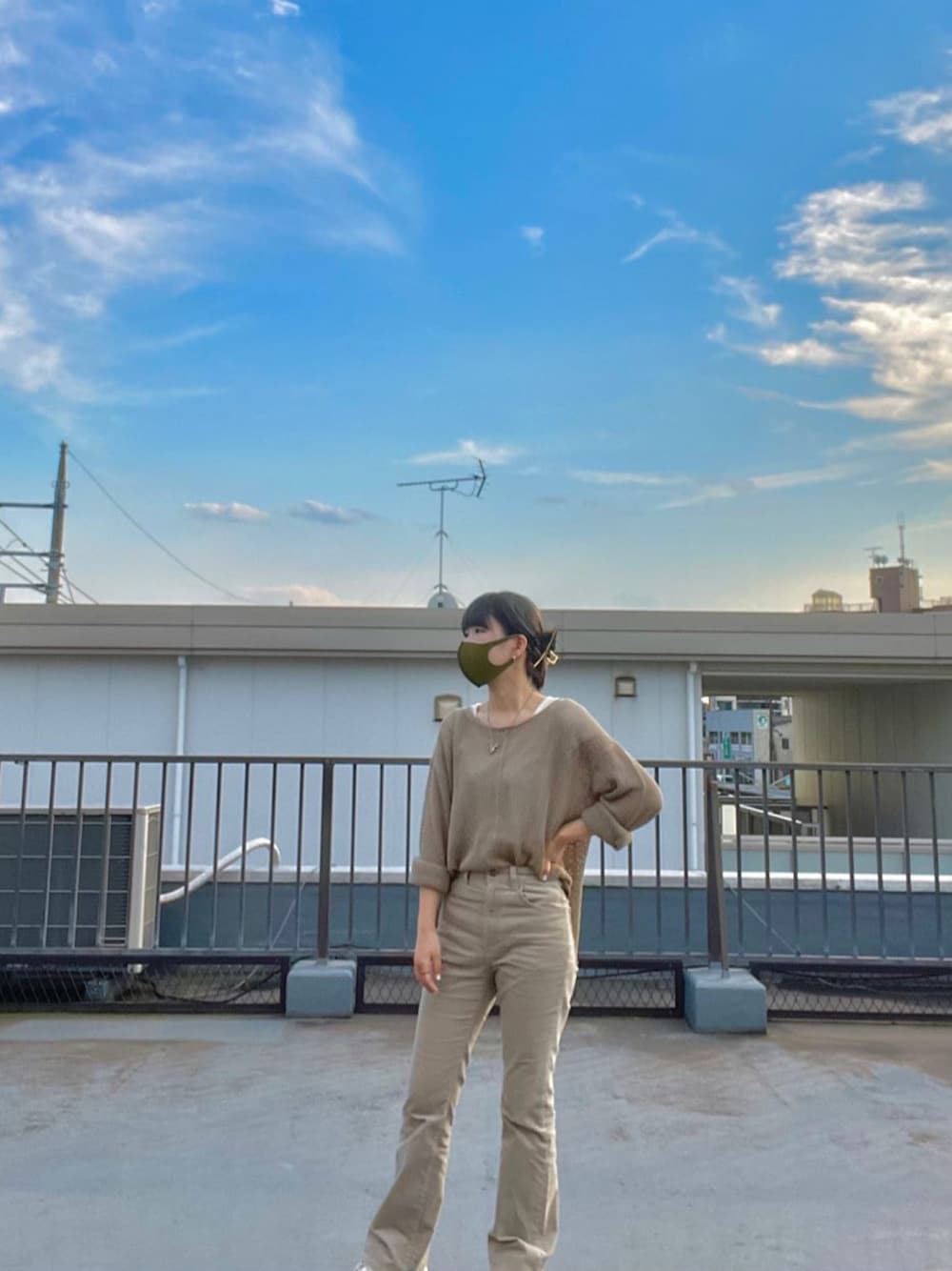 「秋服、秋服準備はじめました、プチプラ、ootd、おしゃれさんと繋がりたい、GU、フレアパンツ、コーデュロイ、カーキ、ベージュ」｜「GUのアイテム（トップス、その他）」を使った、ウサちゃん🐰さん（レディース・159cm）の秋コーディネートの1枚目の写真