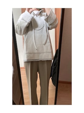 「クレドナ」｜「アイテム（スラックス）」を使った、あいさん（レディース・162cm）の春コーディネート