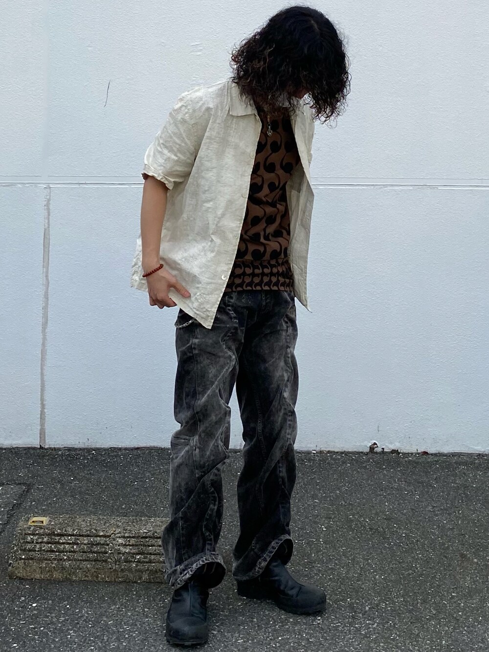 「Y/Projectのアイテム（パンツ、ブラック系）」を使った、いっくんさん（メンズ・172cm）の秋コーディネートの1枚目の写真