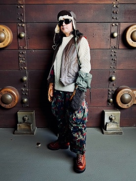 「アイテム（その他アウター、ブラウン系）」を使った、YasushiImanishiさん（メンズ・168cm）の冬コーディネート