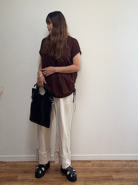 「OMNES（オムネス）のアイテム」を使った、anmiさん（レディース・156cm）の春コーディネート