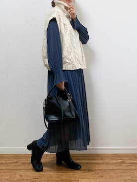 「DHOLIC STYLE（ディーホリックスタイル）のアイテム（ベスト）」を使った、anmiさん（レディース・156cm）の秋コーディネート