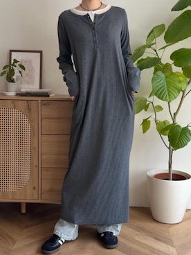 「KOBE LETTUCE（コウベレタス）のセルフカットヘンリーネックワンピース（ワンピース、グレー系）」を使った、神戸レタスさん（レディース・162cm）の春コーディネート