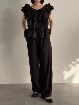 「KOBE LETTUCE（コウベレタス）のシアーフリルペプラムブラウス（シャツ/ブラウス、ブラック系）」を使った、神戸レタスさん（レディース・158cm）の夏コーディネート