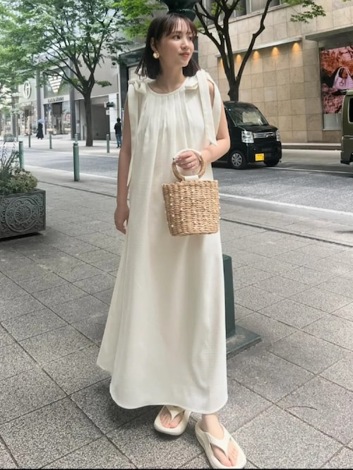 ショルダーリボンバックオープンワンピース（ワンピース）｜KOBE