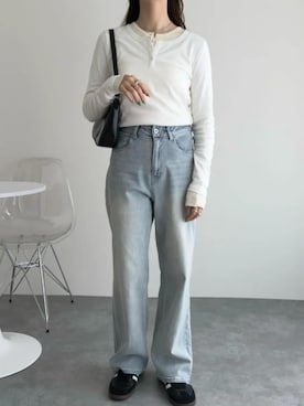 「KOBE LETTUCE（コウベレタス）の[ 岡部あゆみさんコラボ ]ワイドストレートデニムパンツ（デニムパンツ、ブルー系）」を使った、神戸レタスさん（レディース・162cm）の春コーディネート