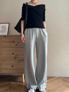 「KOBE LETTUCE（コウベレタス）のアイテム（ニット/セーター）」を使った、神戸レタスさん（レディース・162cm）の秋コーディネート