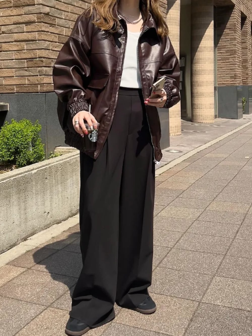 KOBE LETTUCE（コウベレタス）の「ファー襟付2Wayフェイクレザージップ