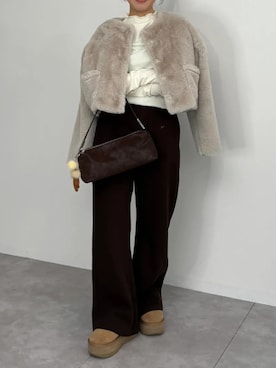 「KOBE LETTUCE（コウベレタス）のアイテム（バッグ）」を使った、神戸レタスさん（レディース・157cm）の冬コーディネート