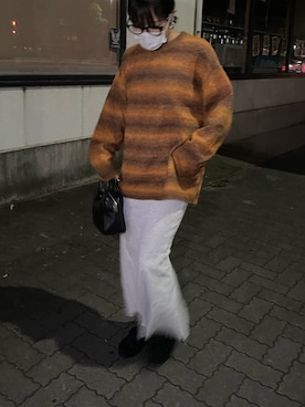 「Clarks（クラークス）のWallabee 2 / メンズ ワラビー2 (ブラックスエード)（モカシン/デッキシューズ）」を使った、やまもとせりなさん（レディース・155cm）の秋コーディネート