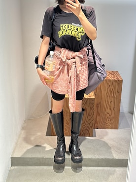 「CHARLES & KEITH（チャールズ & キース）のアイテム（ブーツ）」を使った、eikoさん（レディース・160cm）の秋コーディネート