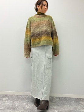 「グラデーションニット」｜「アイテム（Tシャツ/カットソー）」を使った、𝑨𝑰𝑹𝑰さん（レディース・159cm）の秋コーディネート