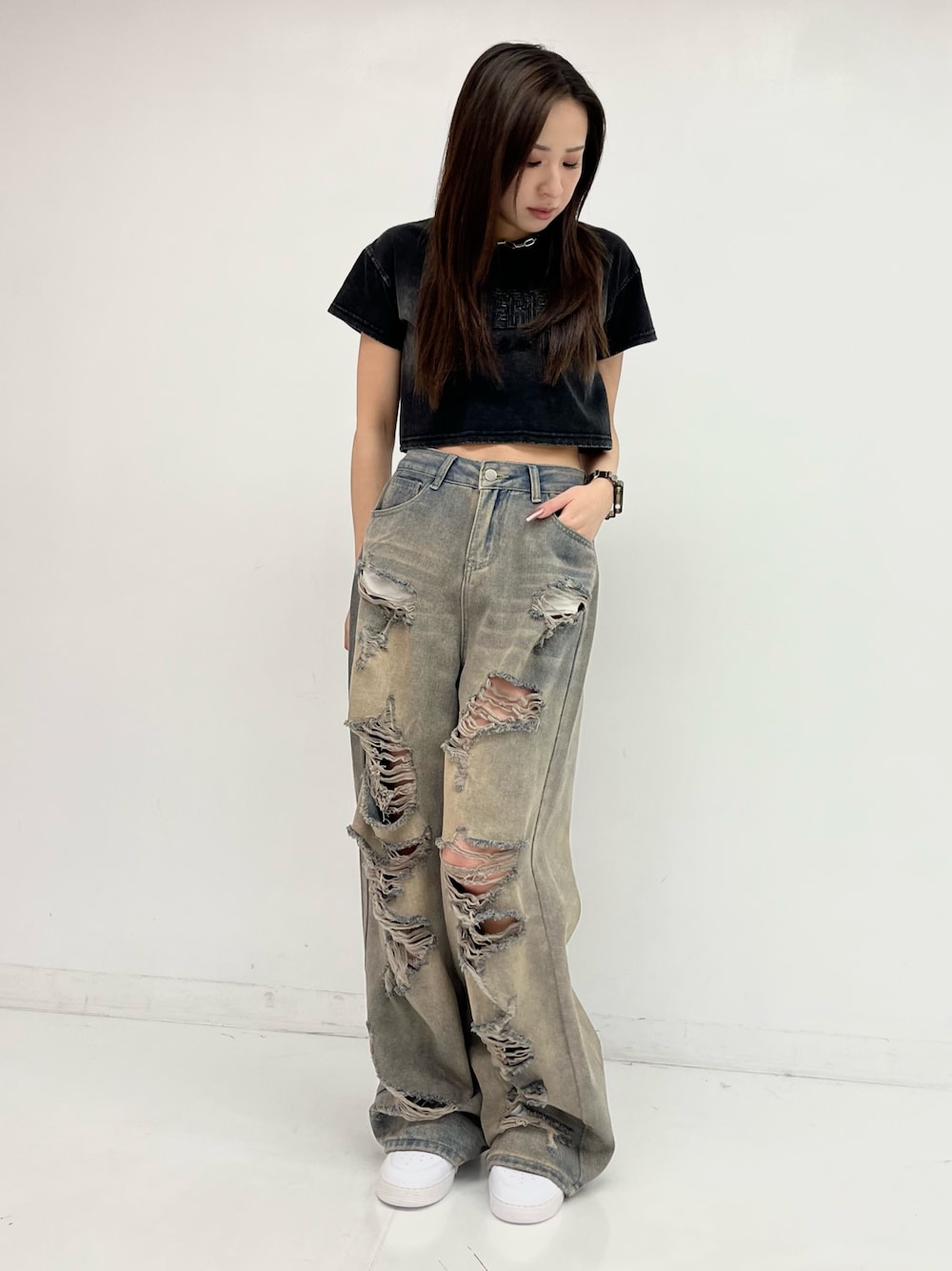 chimmy様②クロップドTシャツ×ルーズデニムコーデ chimmy様②クロップドTシャツ×ルーズデニムコーデ ルーズデニム