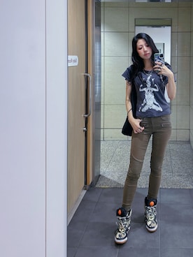 「H&M（エイチ・アンド・エム）のアイテム（デニムパンツ）」を使った、ミユキ✞さん（レディース・157cm）の秋コーディネート