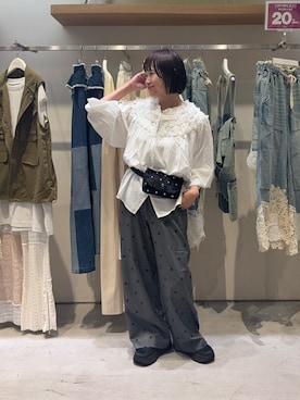 「CIAOPANIC TYPY（チャオパニックティピー）の∴【2WAY】フリルボリュームスリーブブラウス（シャツ/ブラウス、ホワイト系）」を使った、りーたんさん（レディース・152cm）の夏コーディネート