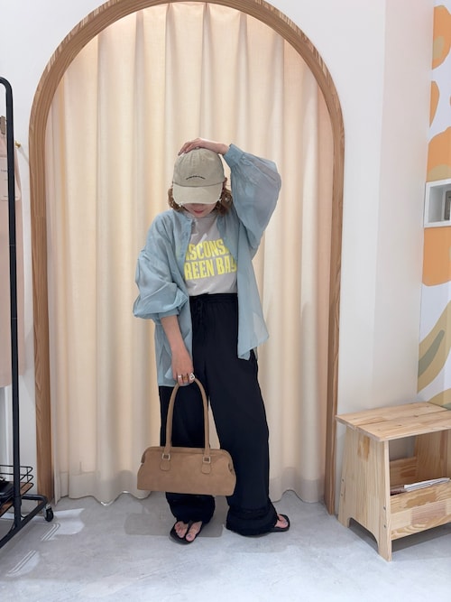 【UNISEX】アシッドウォッシュ加工ロゴTEE