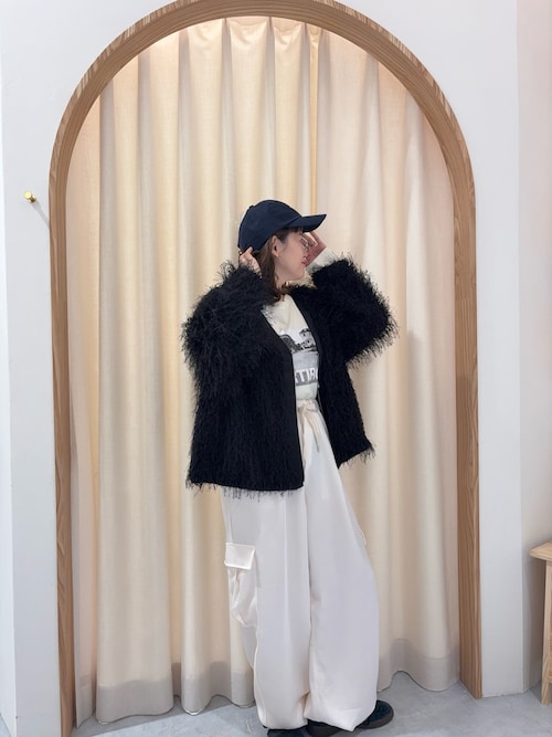 VネックフェザーZIPジャケット