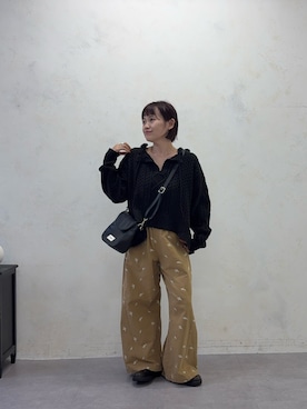 「CIAOPANIC TYPY（チャオパニックティピー）の:【TYNNE.】2WAYファーハンドルラウンドバッグ（ショルダーバッグ、ブラック系）」を使った、りーたんさん（レディース・152cm）の夏コーディネート