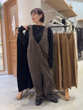 「アイテム（サロペット/オーバーオール、ブラウン系）」を使った、りーたんさん（レディース・152cm）の秋コーディネート