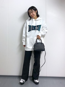 「PBLIM（ページボーイリム）のアイテム（パーカー）」を使った、ハルさん（レディース・153cm）の冬コーディネート