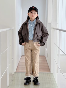 「アイテム（チノパンツ）」を使った、sui_mmyさん（キッズ・133cm）の秋コーディネート