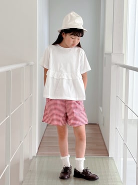 「UNIQLO（ユニクロ）のアイテム（Tシャツ/カットソー、ホワイト系）」を使った、sui_mmyさん（キッズ・139cm）の春コーディネート