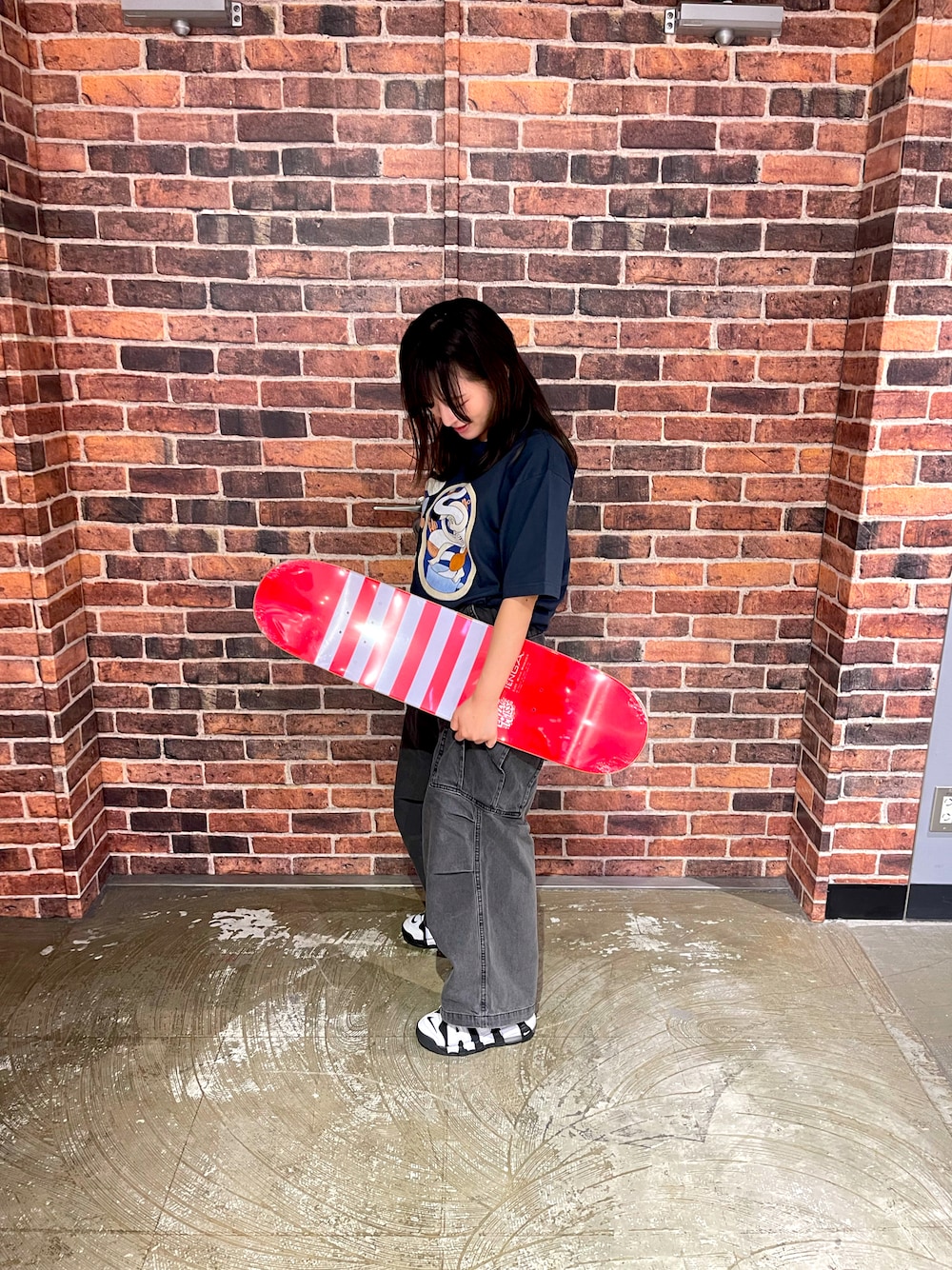 「エアモアアップテンポ、モアテン女子、モアテン、TENGA」｜「GUのアイテム（カーゴパンツ、グレー系）」を使った、momiさん（レディース・148cm）の春コーディネートの1枚目の写真