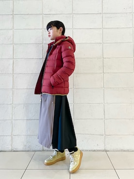 「アイテム（ダウンジャケット/コート、レッド系）」を使った、ISAさん（レディース・160cm）の冬コーディネート