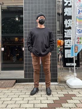 「surt（サート）のアイテム（トップス）」を使った、あかおさん（メンズ・171cm）の春コーディネート