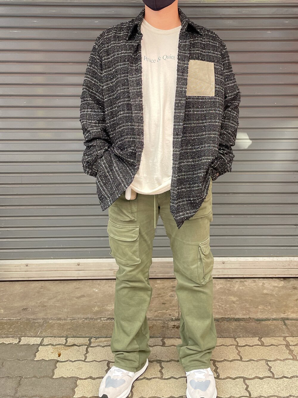 「シンプル、大人コーデ、今日のコーデ、リラックススタイル、ラフ、オトナカジュアル、ootd、ストリートコーデ、古着コーデ、シャツ、オーバーサイズ、ビックシルエット、だから秋服が好き、いいね、save、フォローお願いします🤑、ファッションの力を信じよう」｜「B'2ndのLAid Back (レイドバック)TWEED DRESS SHIRTS（シャツ/ブラウス、ブルー系）」を使った、あかおさん（メンズ・171cm）の秋コーディネートの1枚目の写真