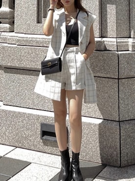 「LOVFEE（ラッフィ）のアイテム」を使った、Louise さん（レディース・165cm）の春コーディネート