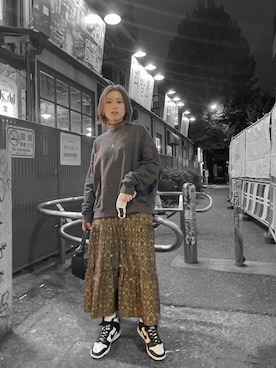 「MURUA（ムルーア）のアイテム（スウェット）」を使った、早久都加紗さん（レディース・158cm）の秋コーディネート