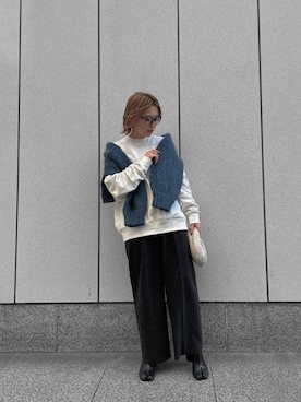 「MURUA（ムルーア）のアイテム（スウェット）」を使った、早久都加紗さん（レディース・158cm）の秋コーディネート