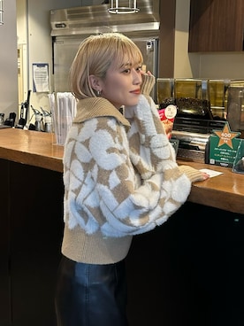 早久都加紗さんのコーディネート